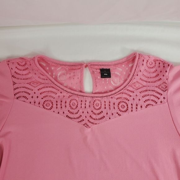 Worthington flutter sleeve Blouse with lace details - Picture 3 of 8